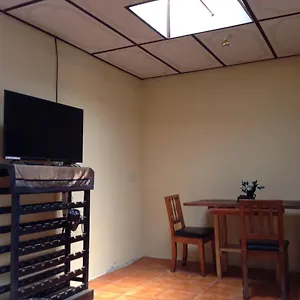 Guest house Lazy Jaguar